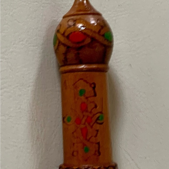 Vintage Wooden hand crafted perfume holder - Picture 5 of 10